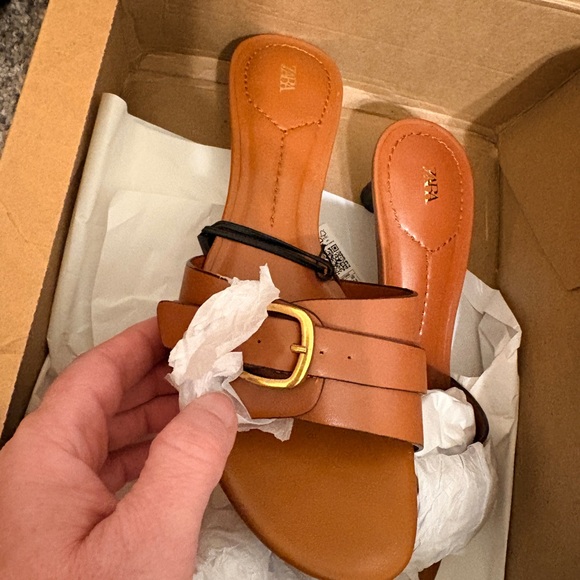 Zara Women's Brown Slide Sandals - Picture 2 of 4